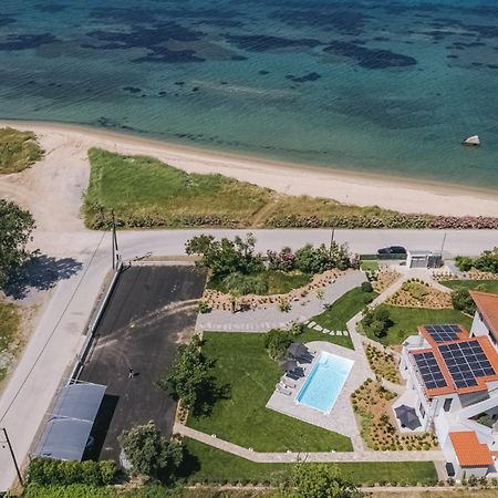 Electra Beachfront Suites, Nea Irakleia Екстериор снимка