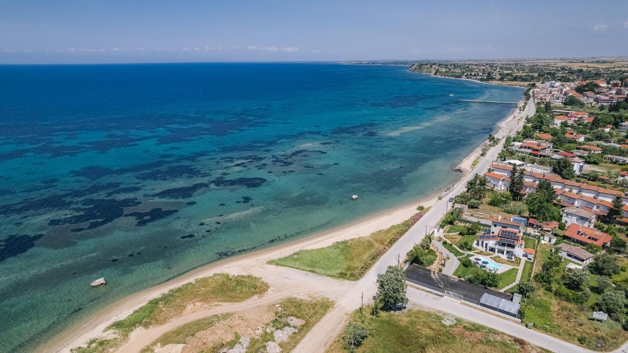 Electra Beachfront Suites, Nea Irakleia Екстериор снимка