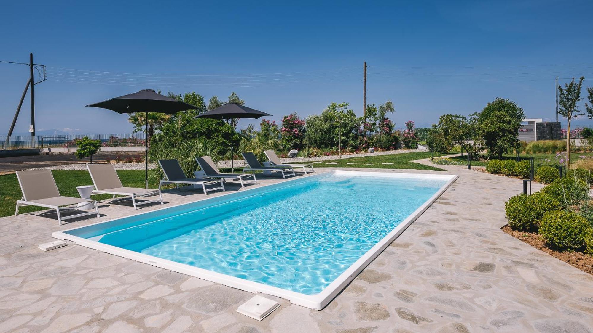 Electra Beachfront Suites, Nea Irakleia Екстериор снимка